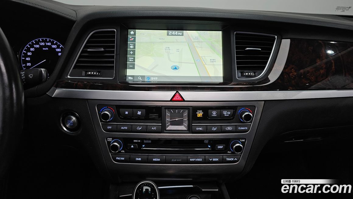 Hyundai Genesis 2016