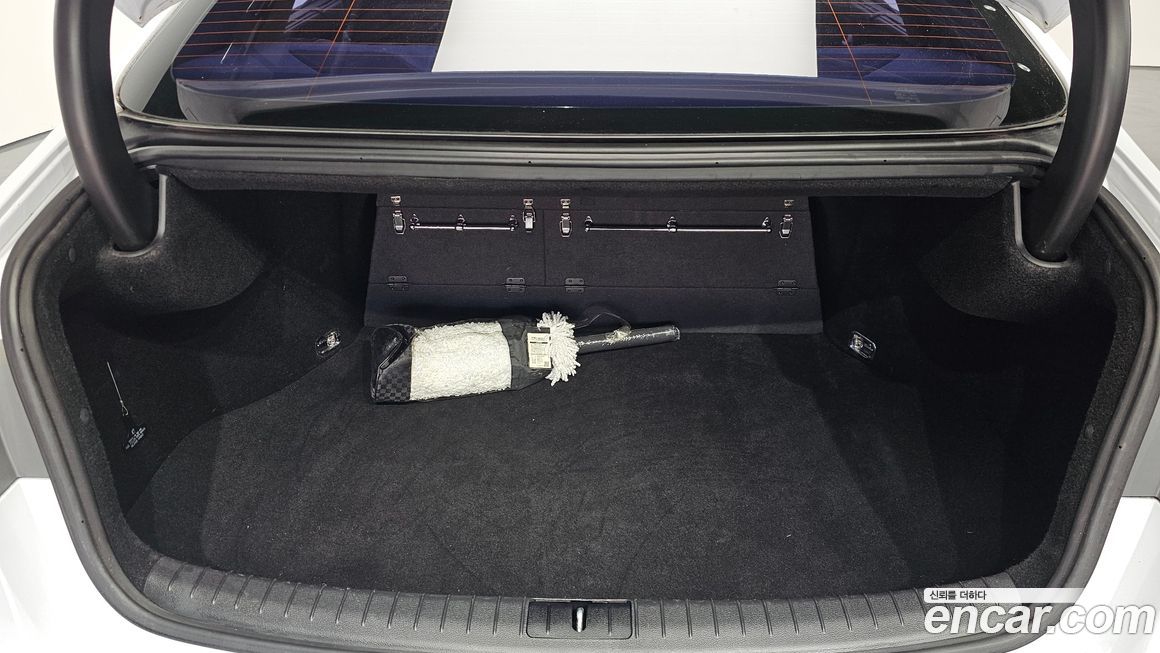 Hyundai Genesis 2016