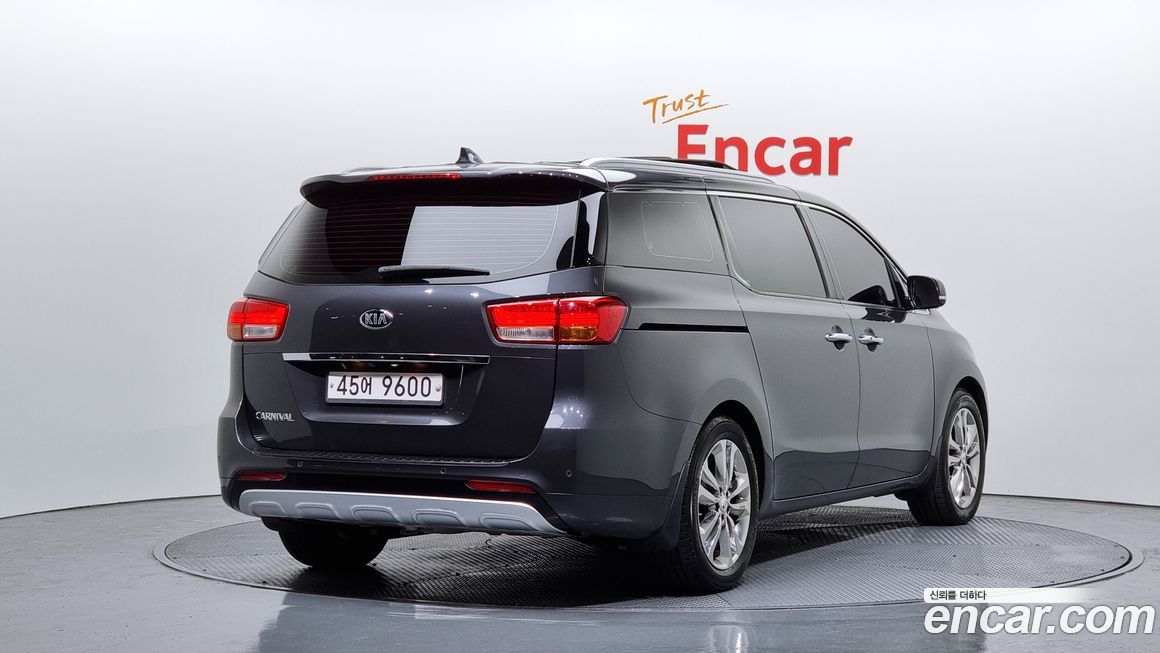 Kia Canival 2016