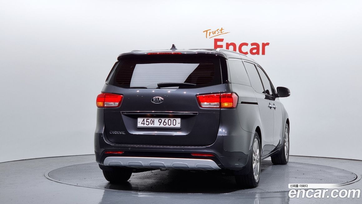 Kia Canival 2016