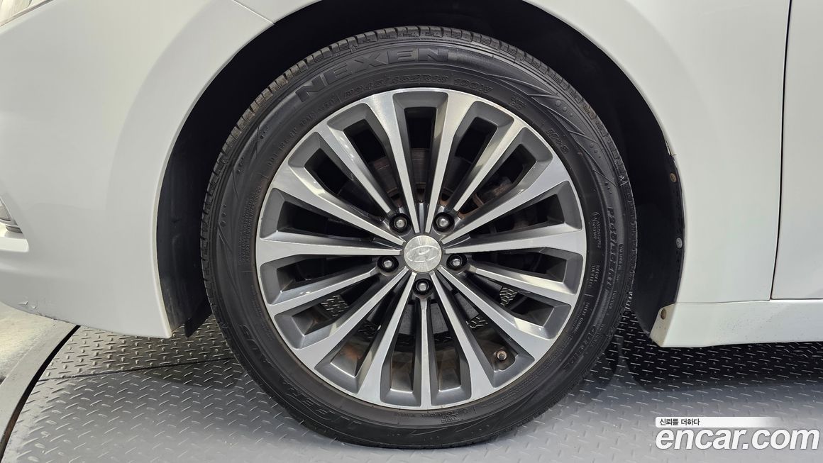 Hyundai Grandeur 2014