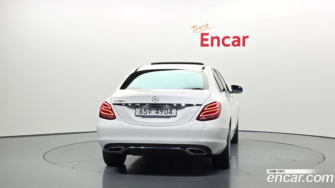 Mercedes-Benz C-Class 2018