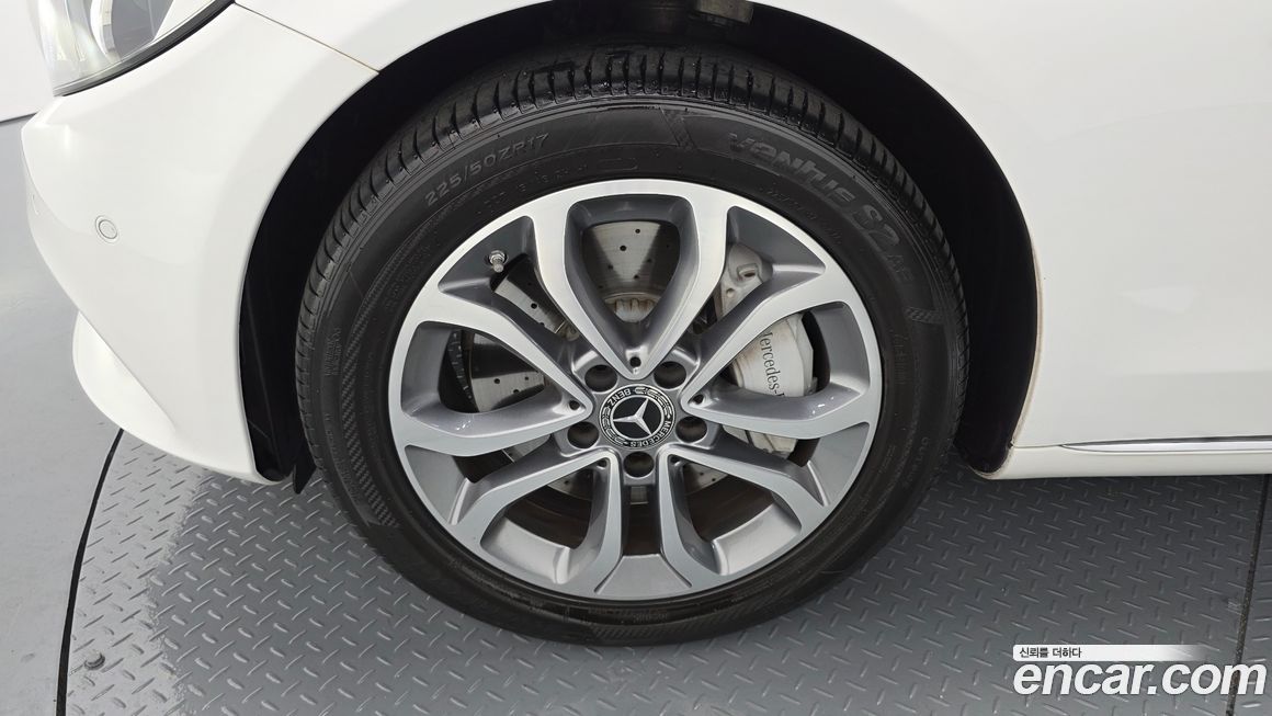 Mercedes-Benz C-Class 2018