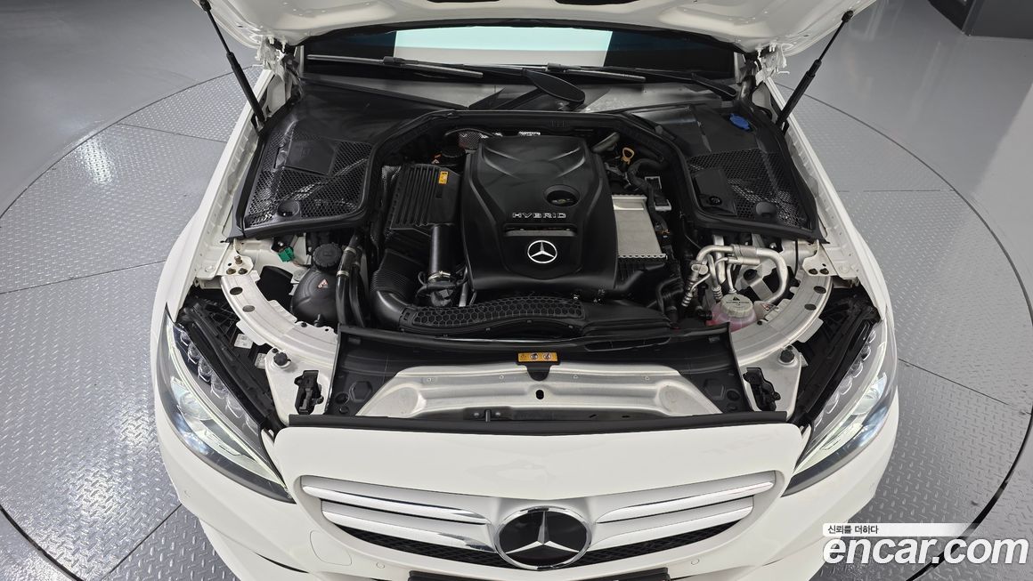 Mercedes-Benz C-Class 2018