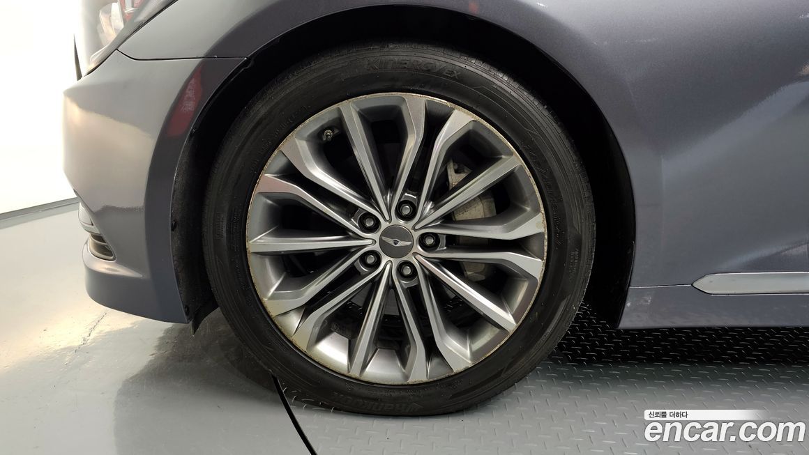 Hyundai Genesis 2015