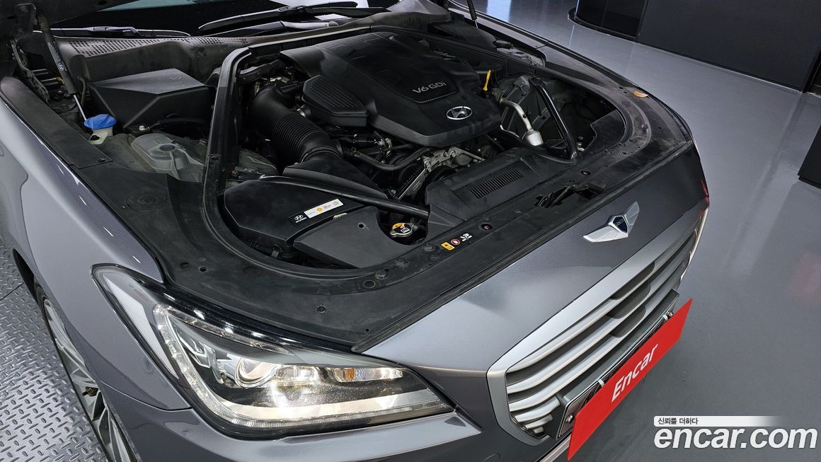 Hyundai Genesis 2015