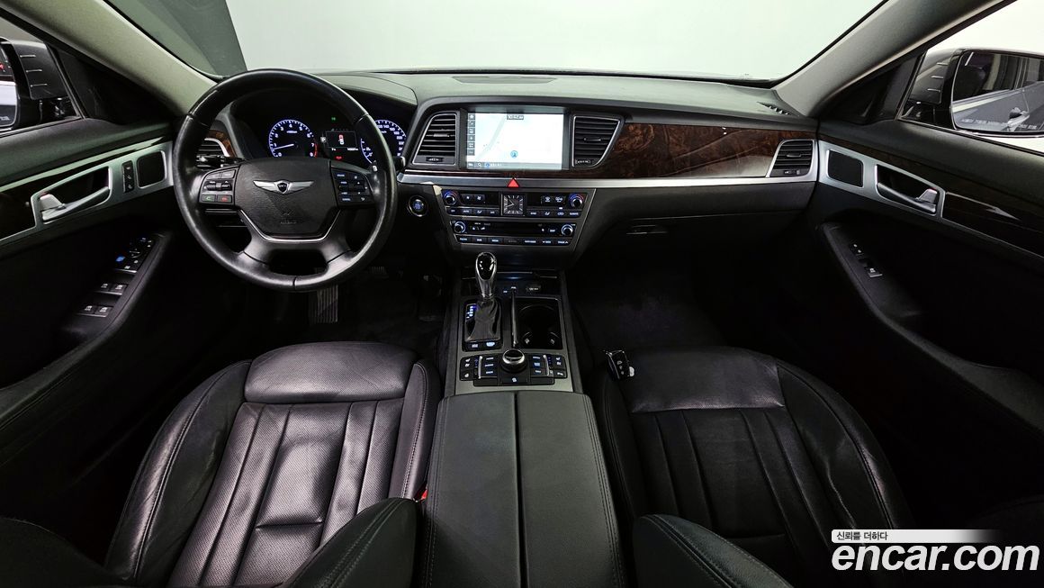 Hyundai Genesis 2015