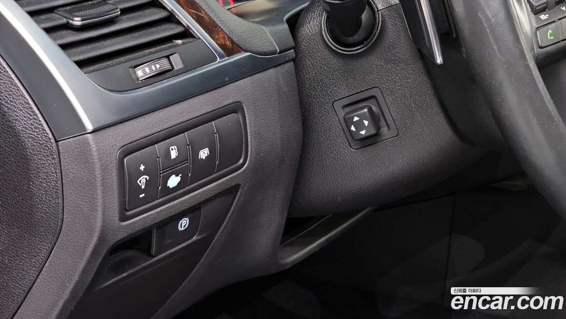 Hyundai Genesis 2015