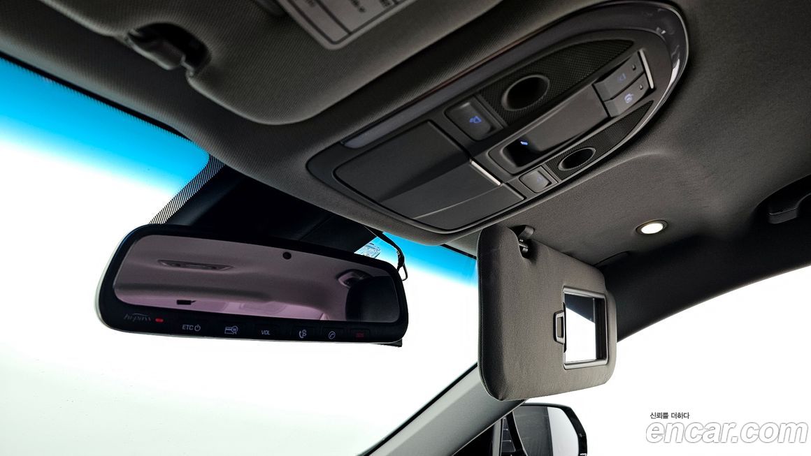 Hyundai Genesis 2015