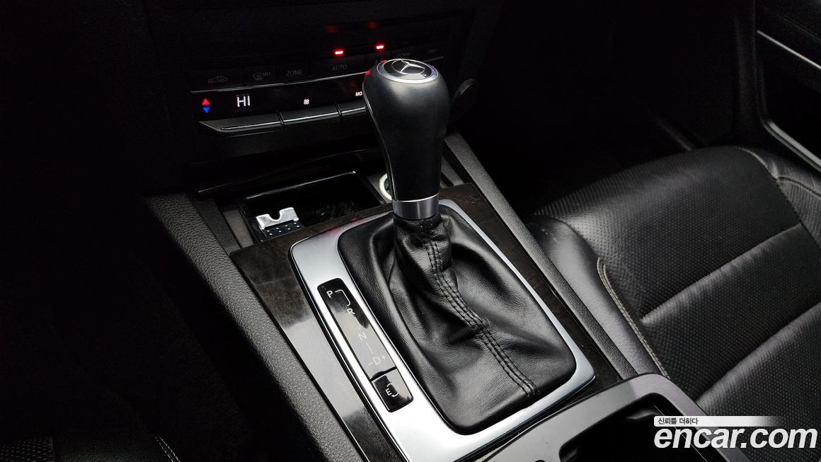 Mercedes-Benz E-Class 2012