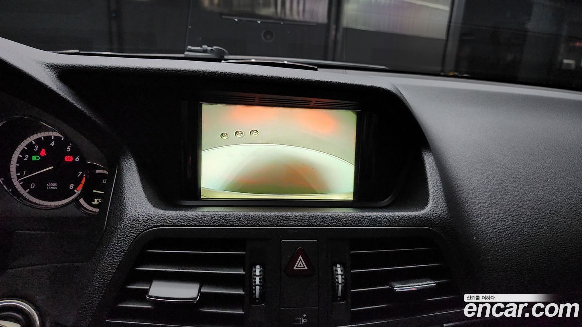 Mercedes-Benz E-Class 2012