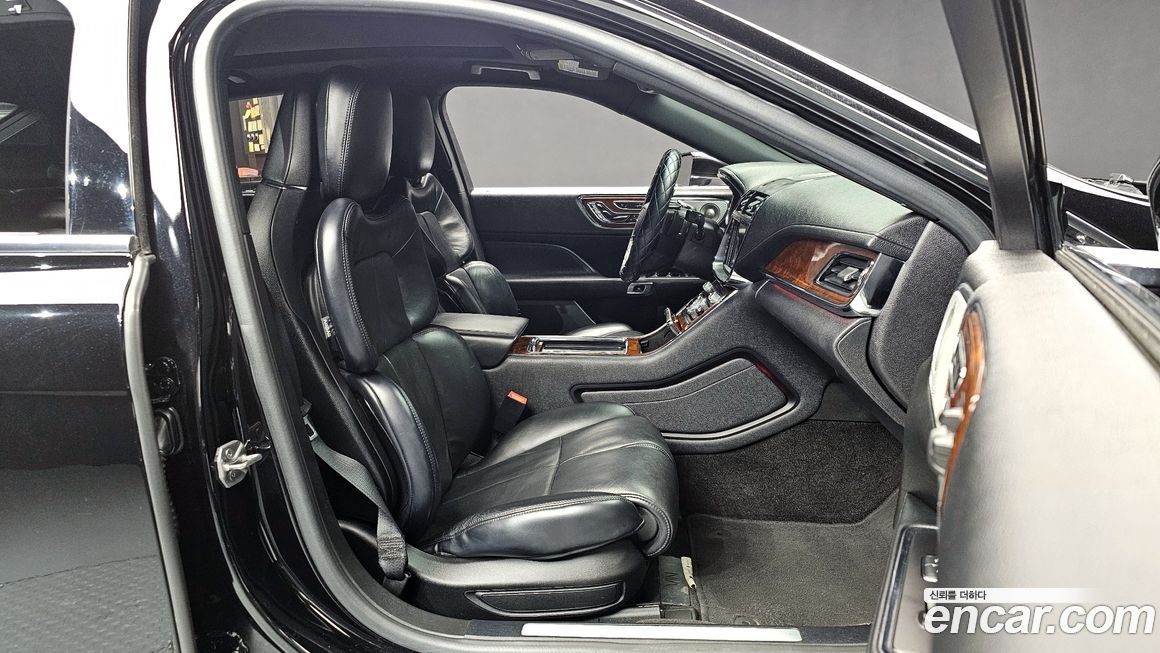 Lincoln Continental 2017