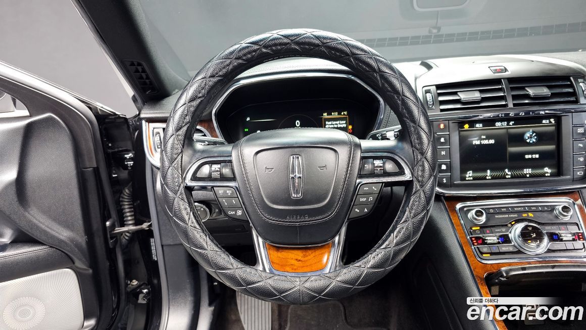 Lincoln Continental 2017