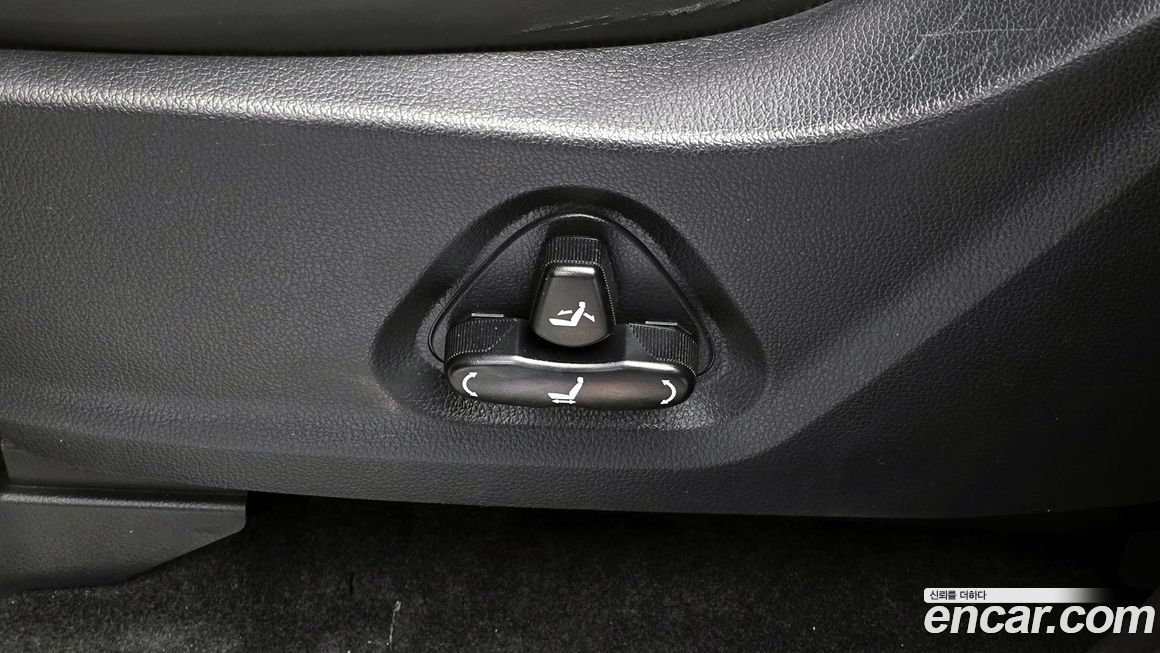 KG_Mobility_Ssangyong Rexton 2018