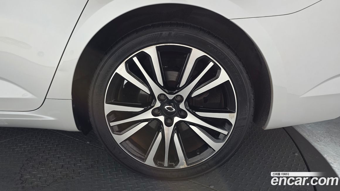 Renault-KoreaSamsung SM6 2022