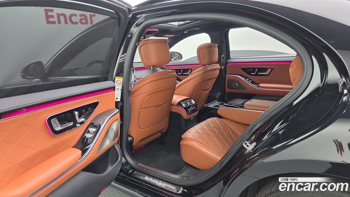 Mercedes-Benz S-Class 2023