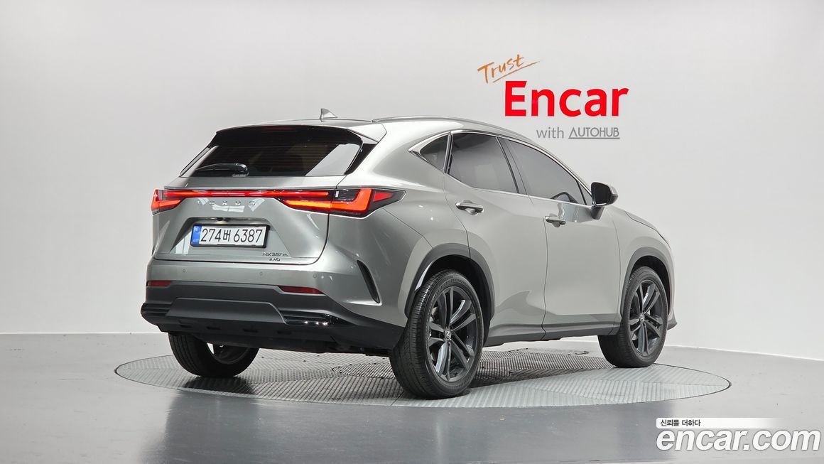 Lexus NX 2025