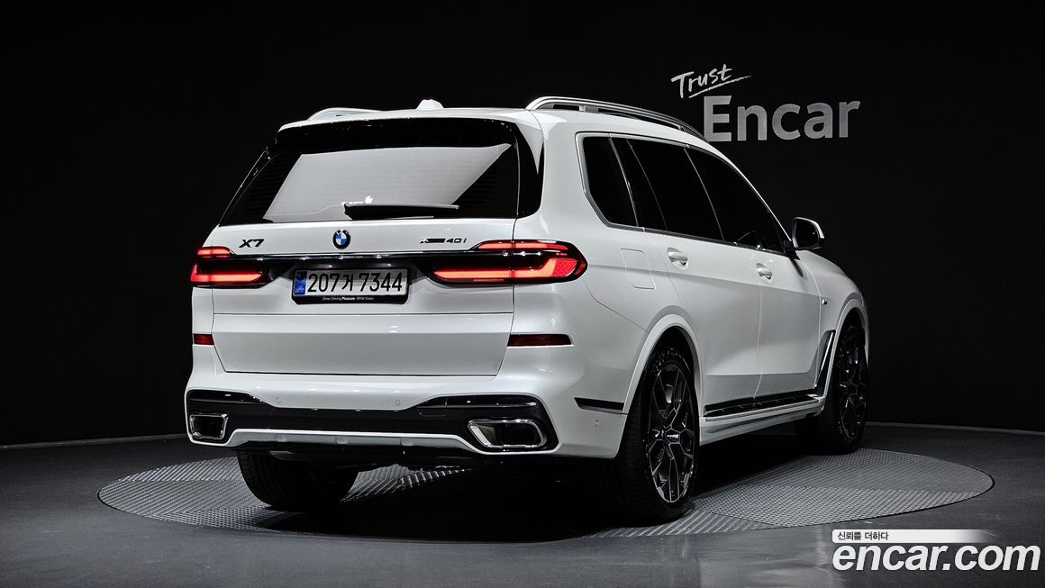 BMW X7 2025