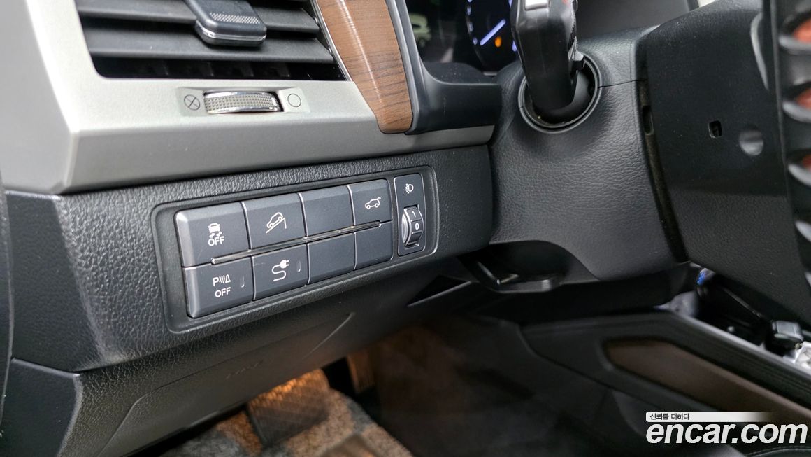 KG_Mobility_Ssangyong Rexton 2018