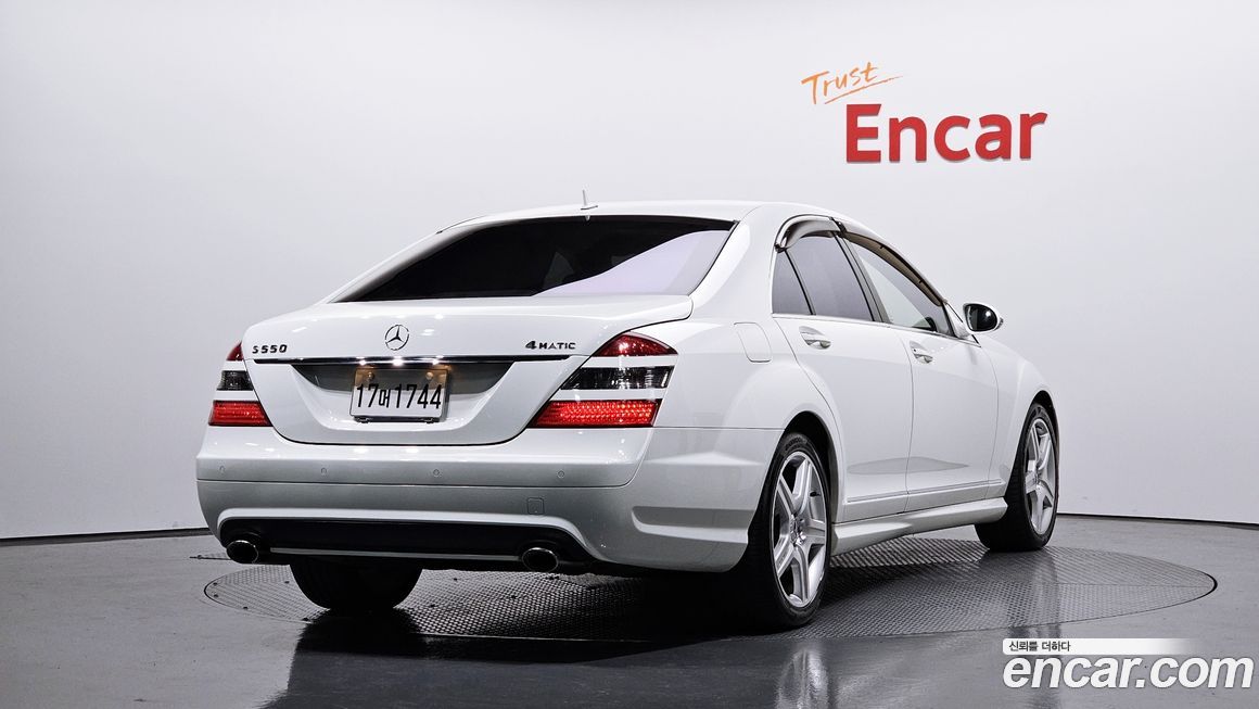 Mercedes-Benz S-Class 2007