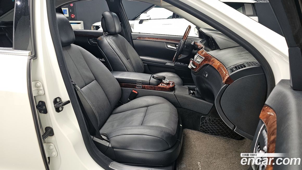 Mercedes-Benz S-Class 2007
