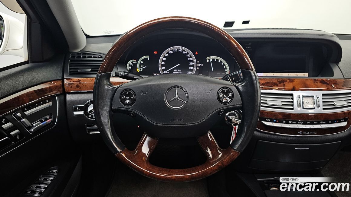 Mercedes-Benz S-Class 2007