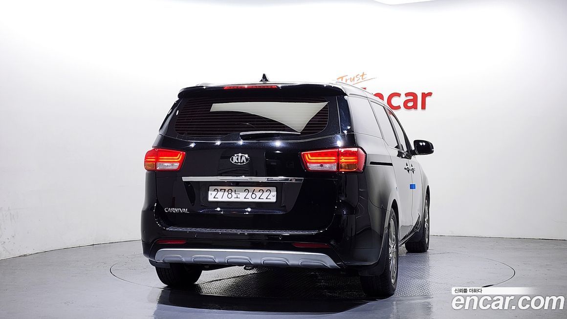 Kia Canival 2016