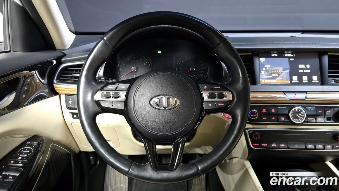 Kia K7 2016