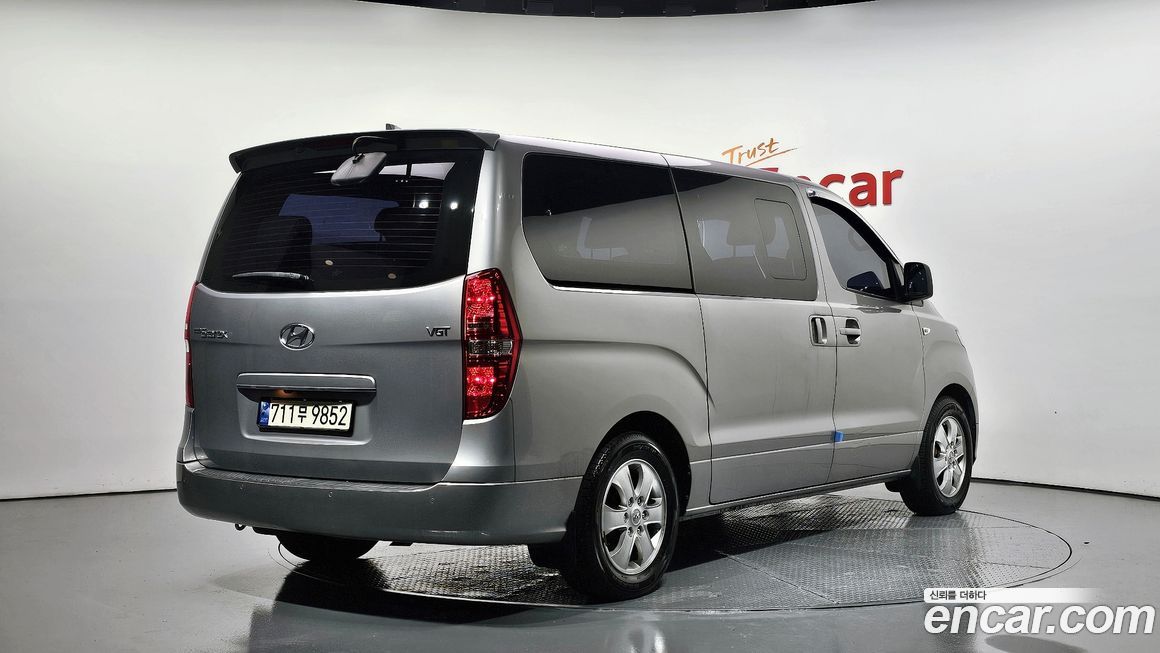 Hyundai Starex 2019