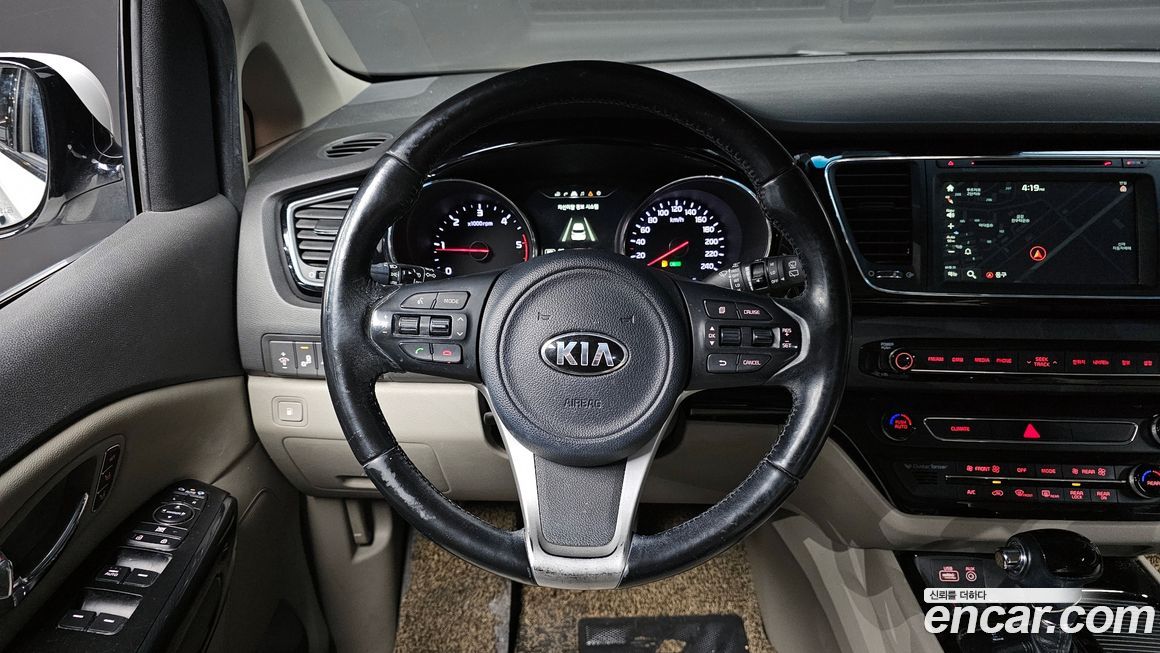 Kia Canival 2016