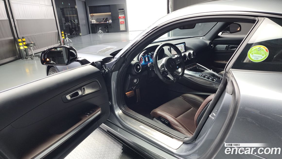 Mercedes-Benz AMG GT 2020