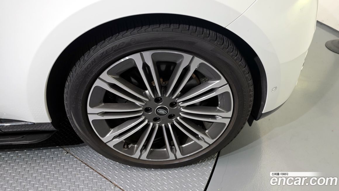 Land Rover Range Rover 2023