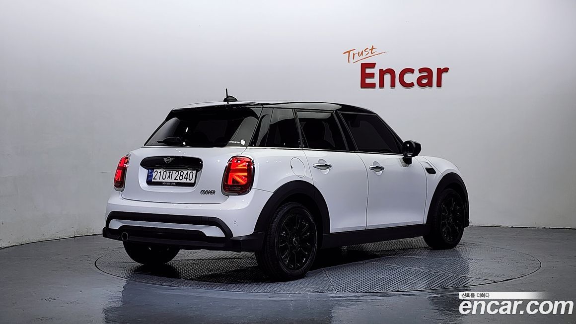 Mini Cooper 2024