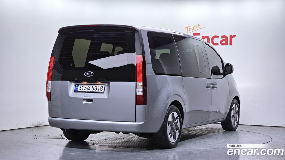 Hyundai Staria 2023