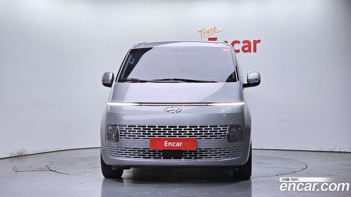 Hyundai Staria 2023