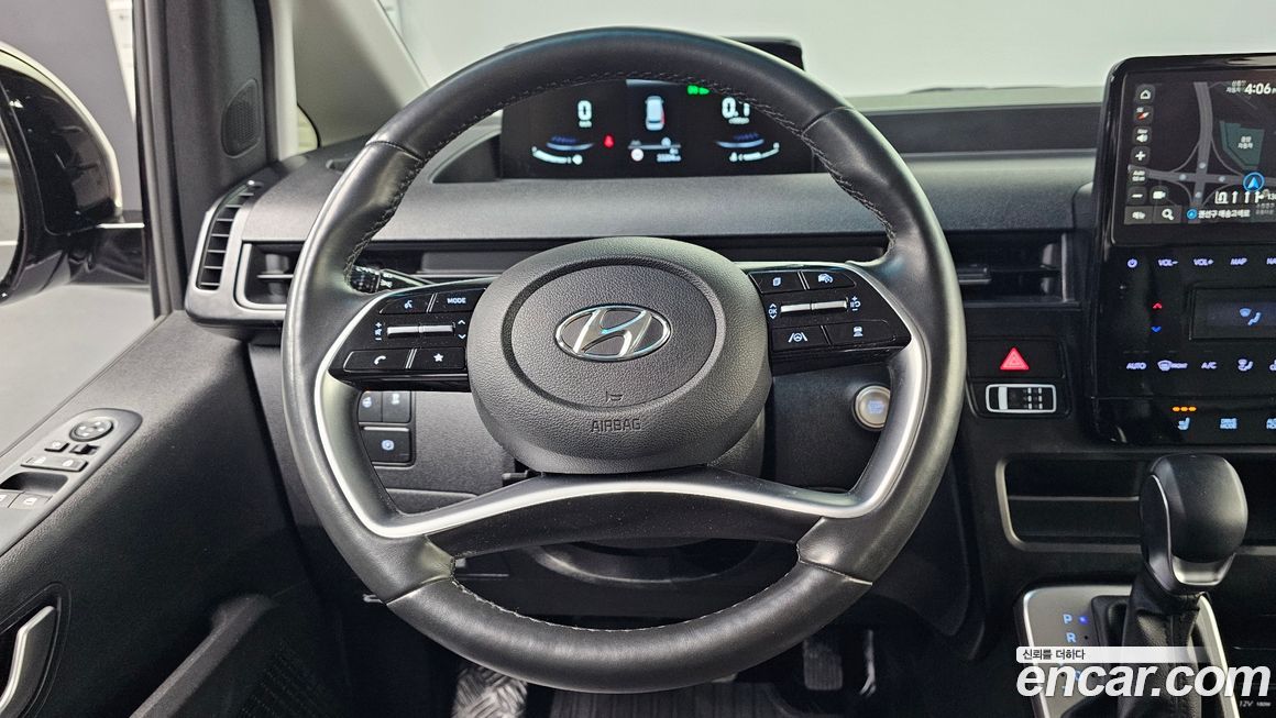Hyundai Staria 2023