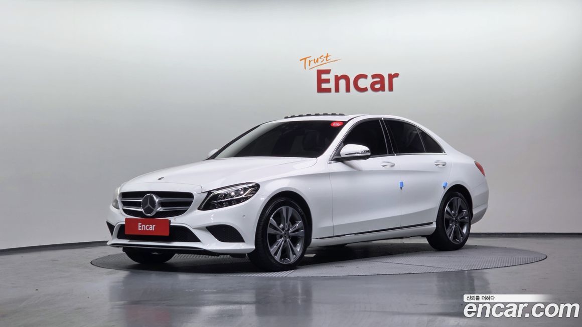 Mercedes-Benz C-Class 2021