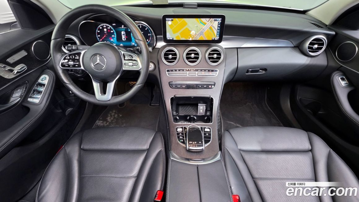 Mercedes-Benz C-Class 2021