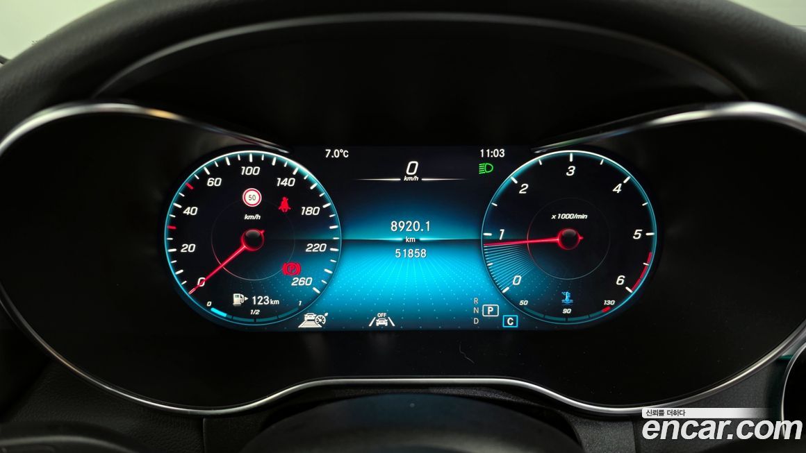 Mercedes-Benz C-Class 2021