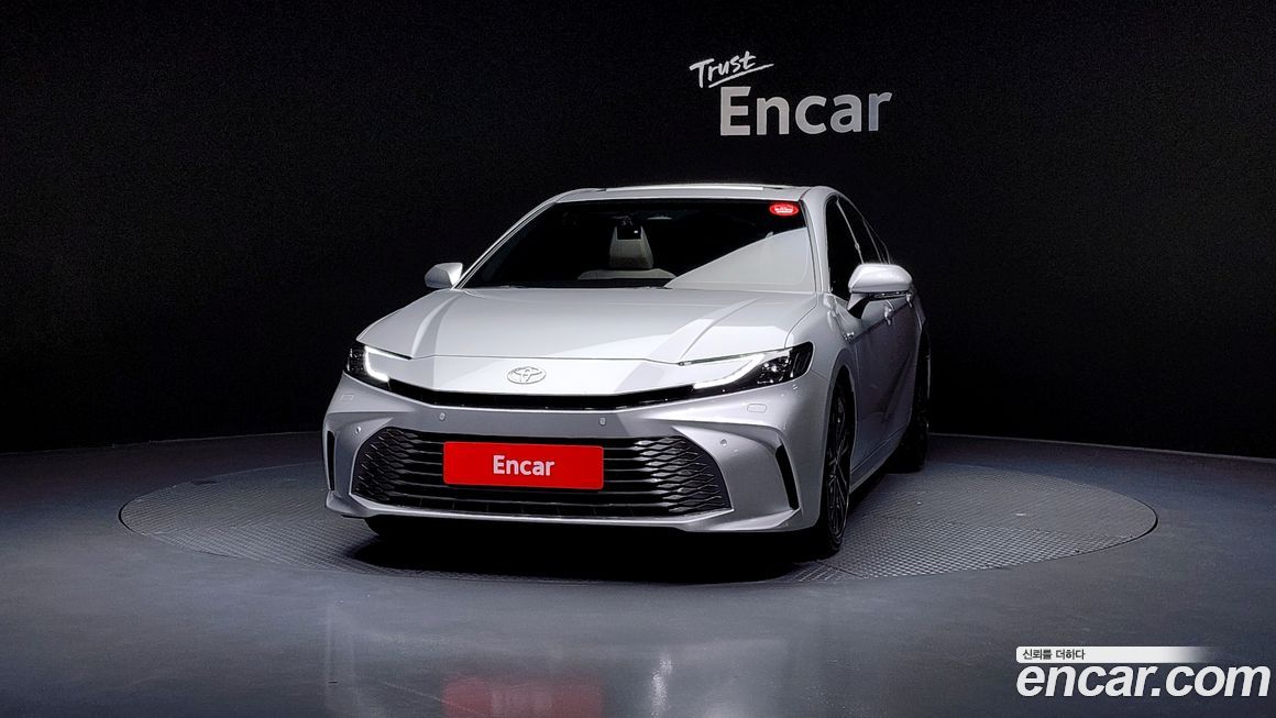 Toyota Camry 2025
