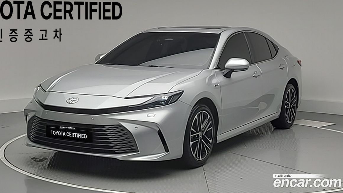 Toyota Camry 2025