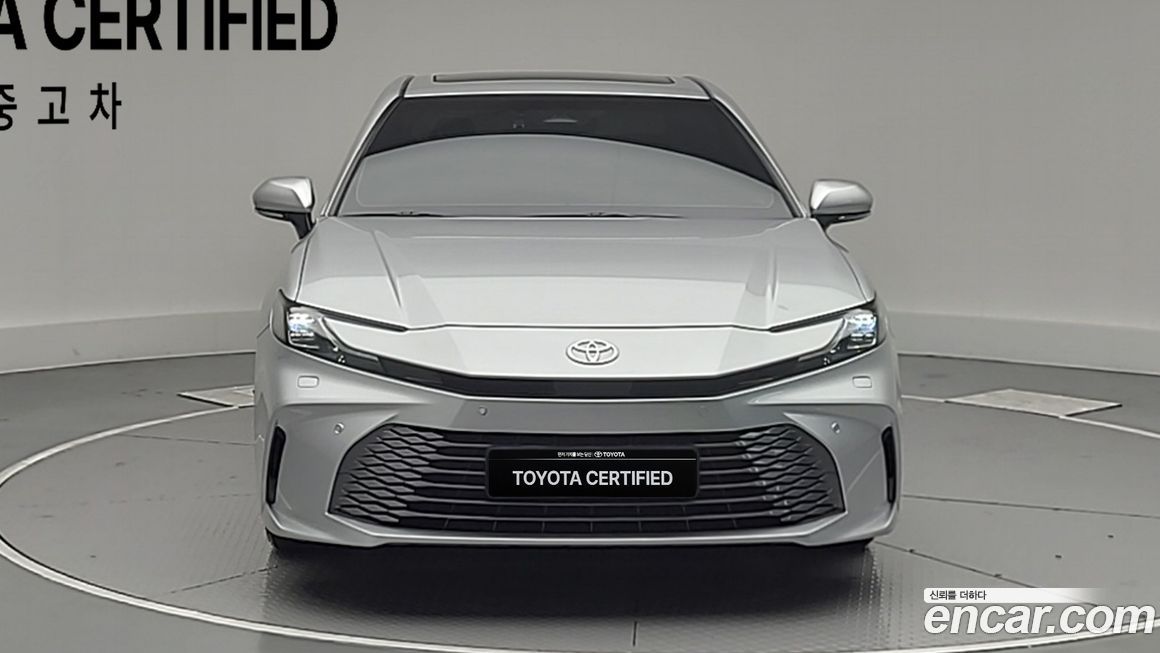 Toyota Camry 2025