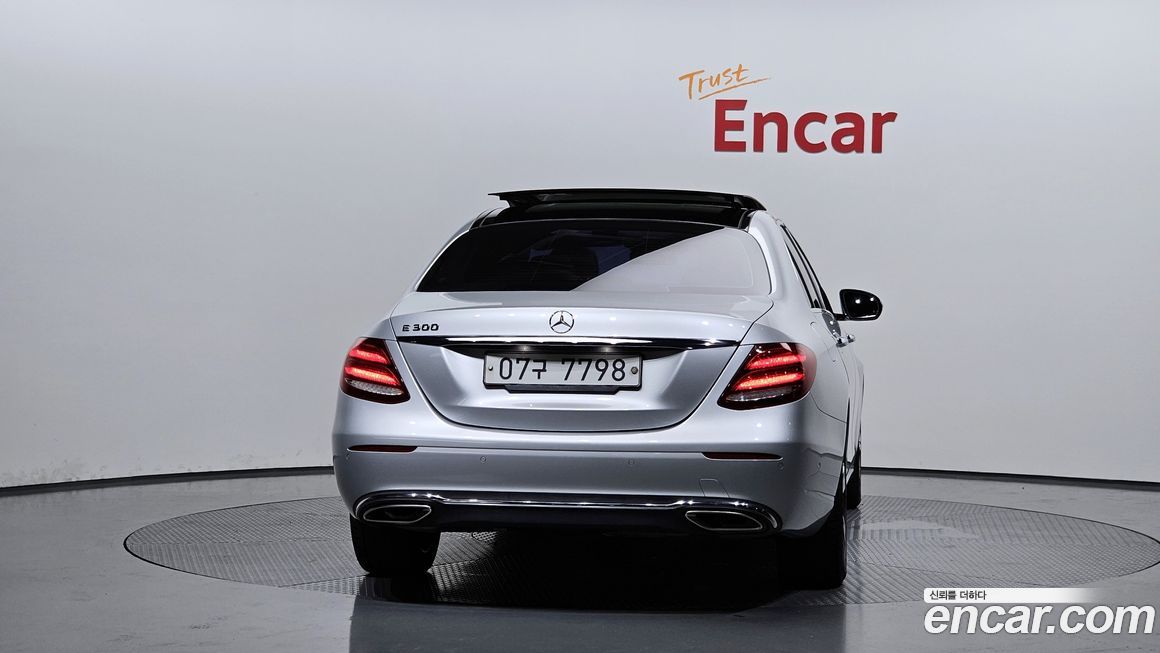 Mercedes-Benz E-Class 2017