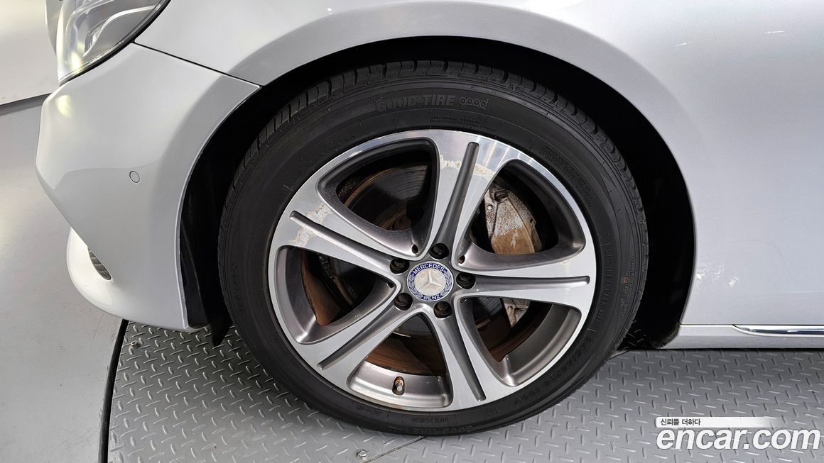 Mercedes-Benz E-Class 2017