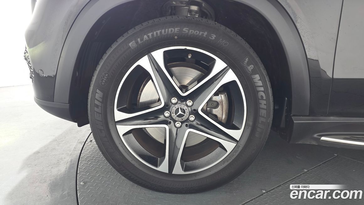 Mercedes-Benz GLE-Class 2022