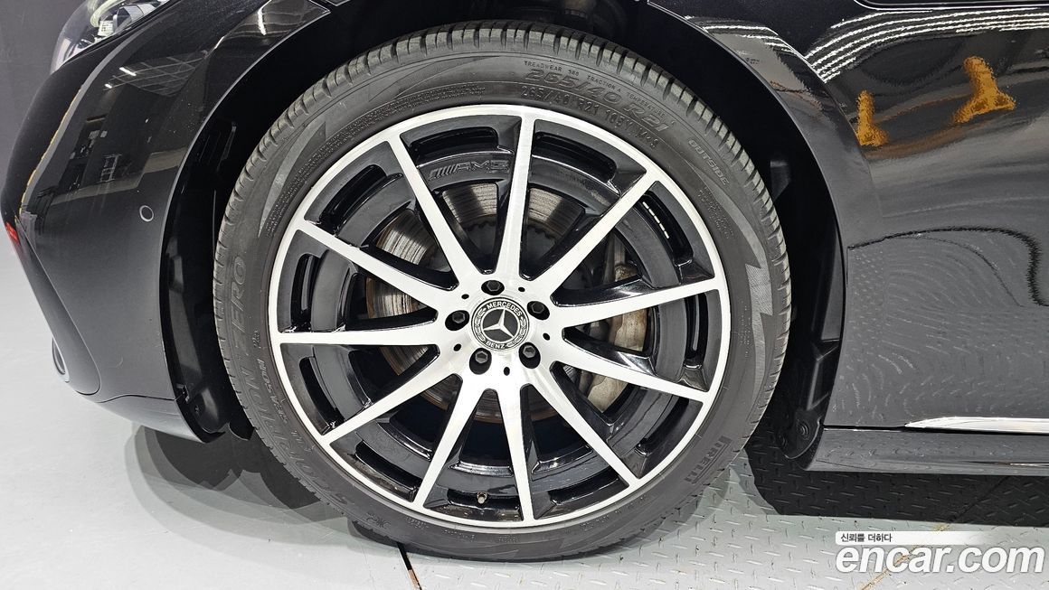 Mercedes-Benz EQS 2023