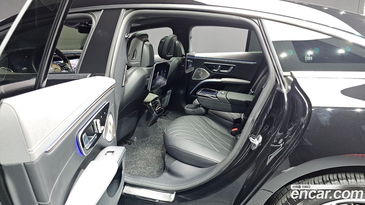 Mercedes-Benz EQS 2023