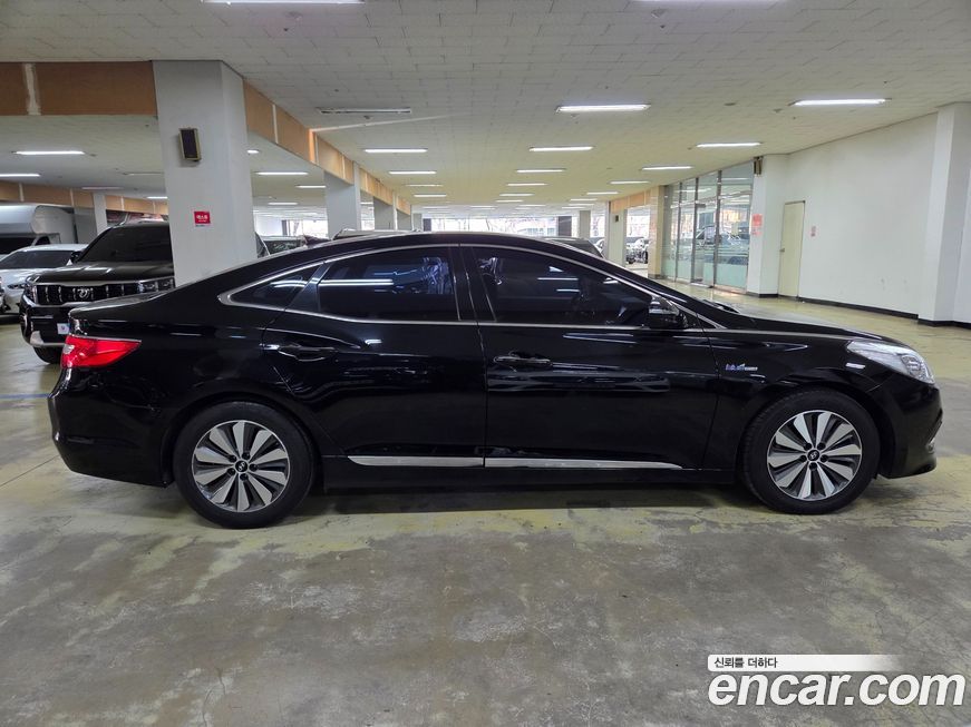 Hyundai Grandeur 2016