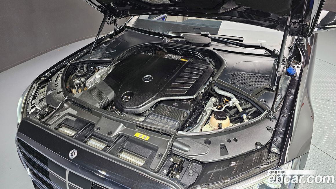 Mercedes-Benz S-Class 2022