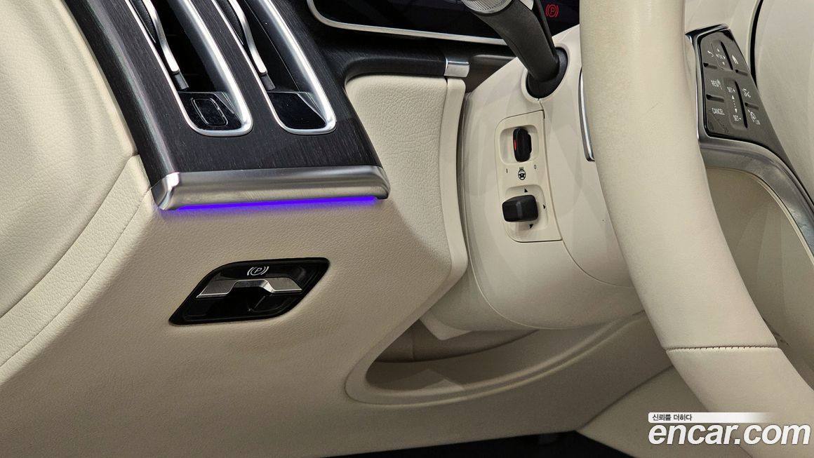 Mercedes-Benz S-Class 2022